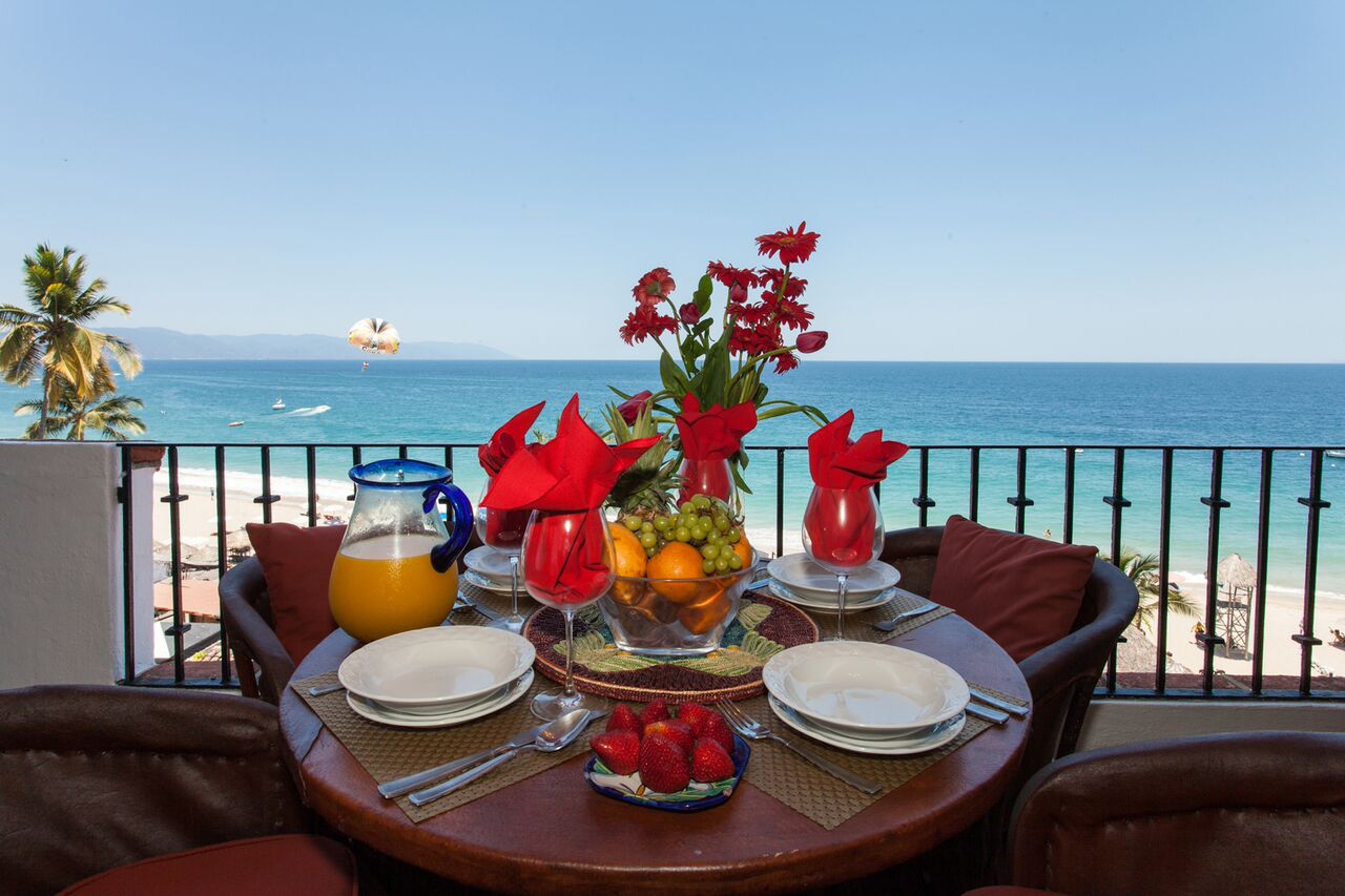 Breakfast on the Balcony