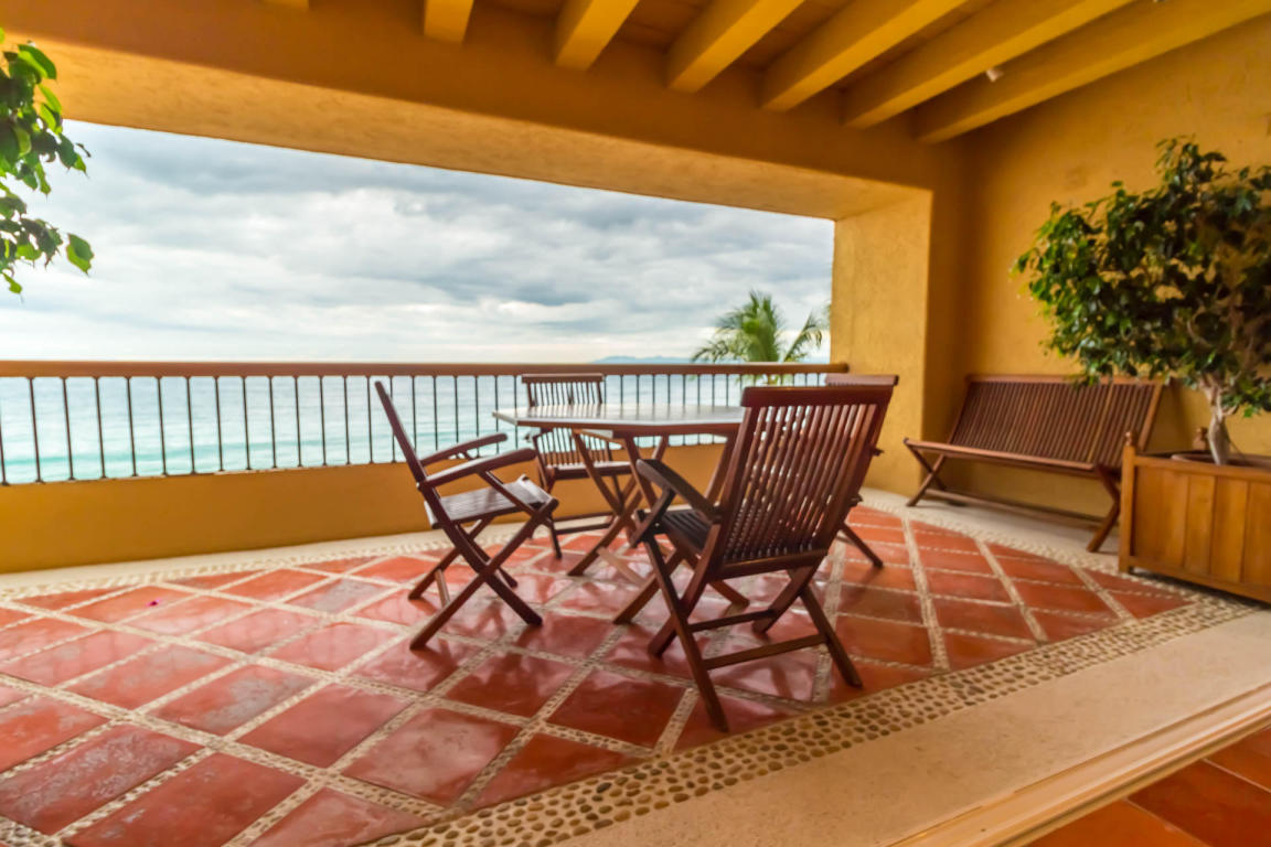 Condos Puerto Vallarta Details